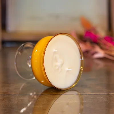 Bougie parfumée Elba – Bois d’Olivier, coupe upcyclée
